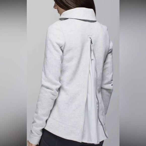 Lululemon En Route jacket - Picture 3 of 9